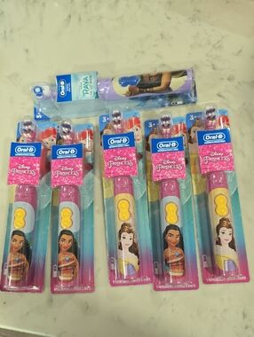 Set of 6 Oral-B Disney Princess Kids Electric Toothbrush - Pink and Yellow